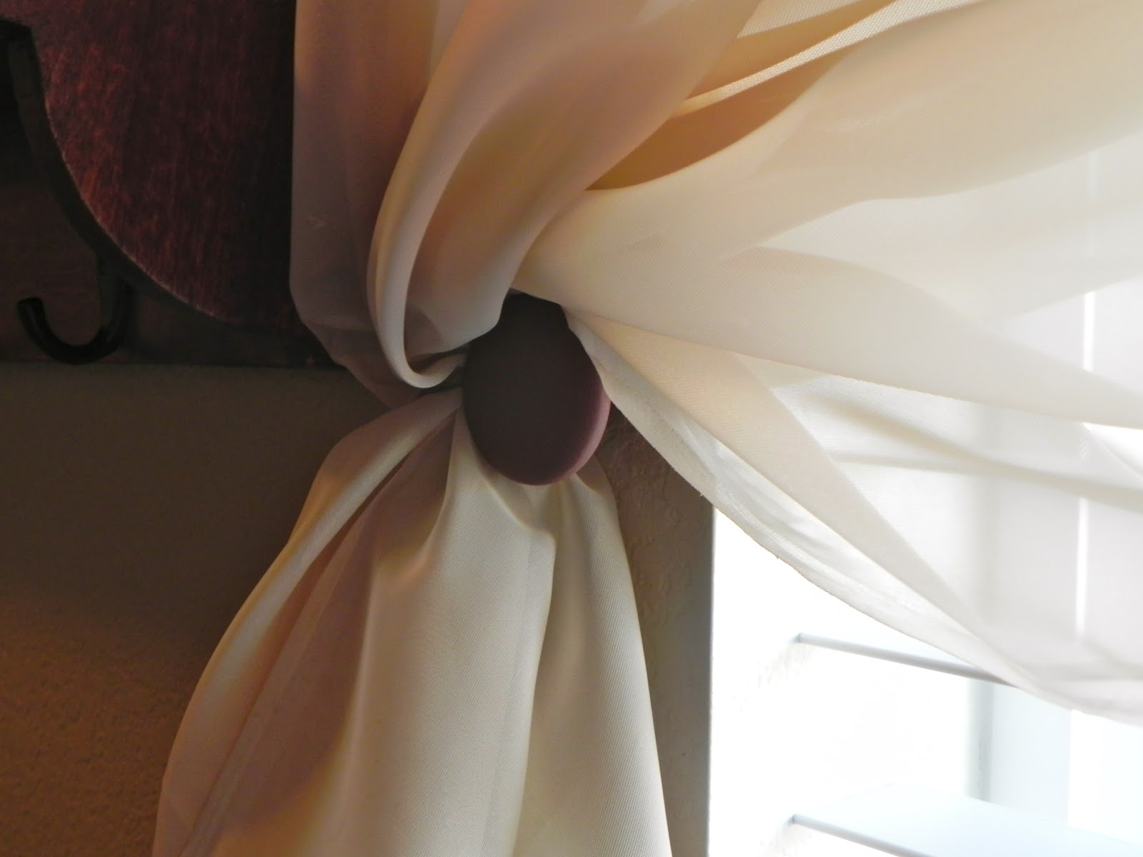 Life Unexpected How To Hang a Curtain Without A Rod