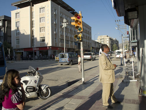 photokees bayram hotel down