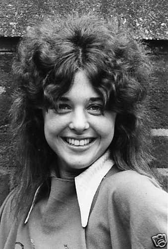 Сьюзи Кватро (Suzi Quatro) – первая женщина-рокер Сьюзи Кватро (Suzi Quatro) – первая женщина-рокер
