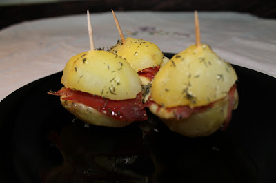 Patatas Rellenas De Jamón Y Queso.
