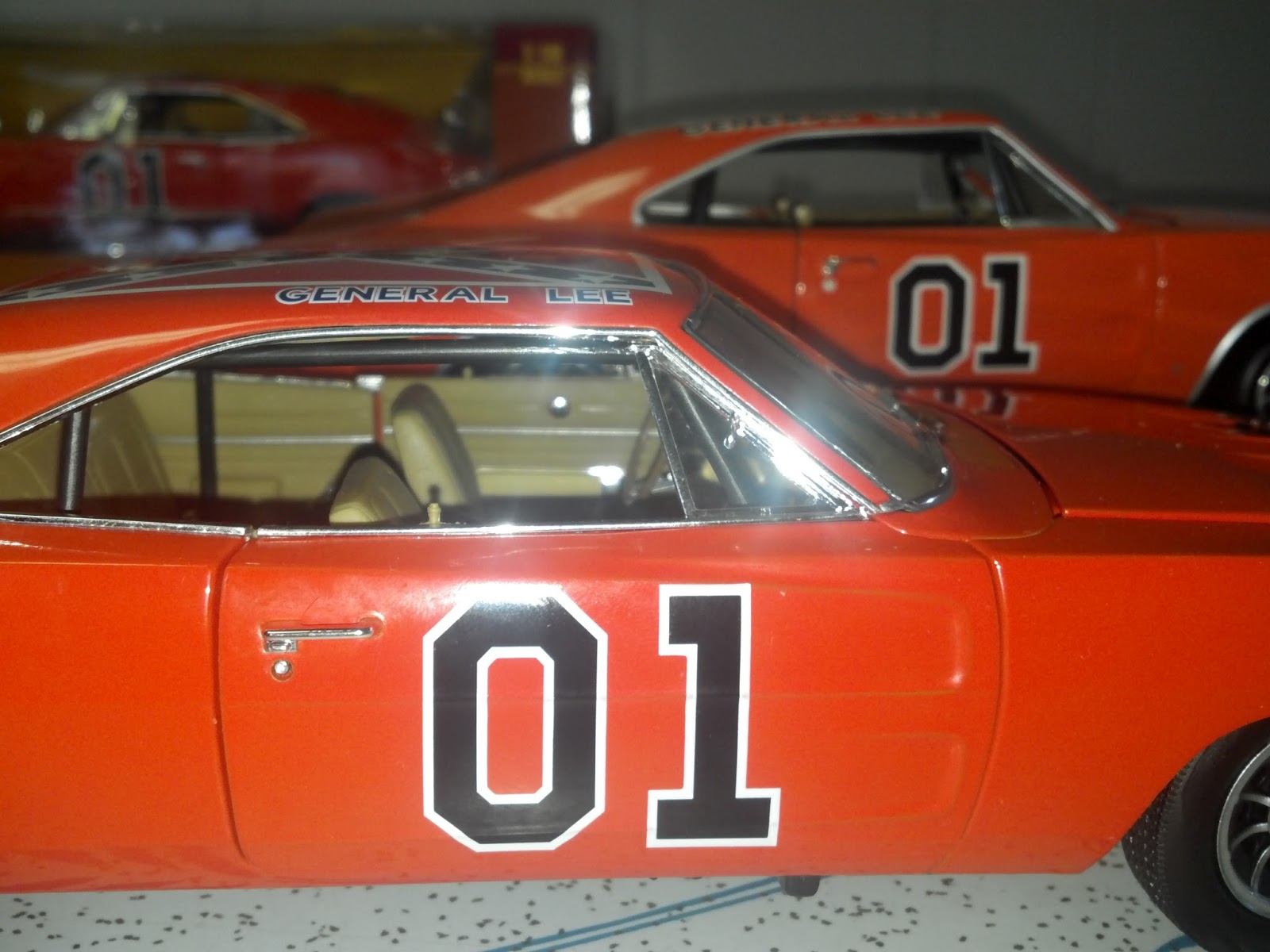 Dukes of Hazzard Collector New 1/18 Scale Diecast General Lee from