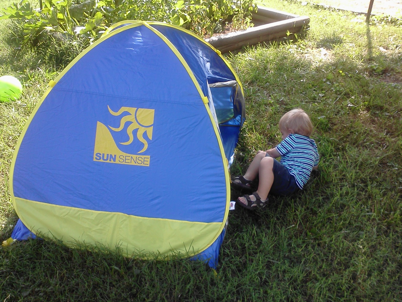 schylling uv play shade