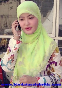 Foto Rani Permata Foto Rani Permata