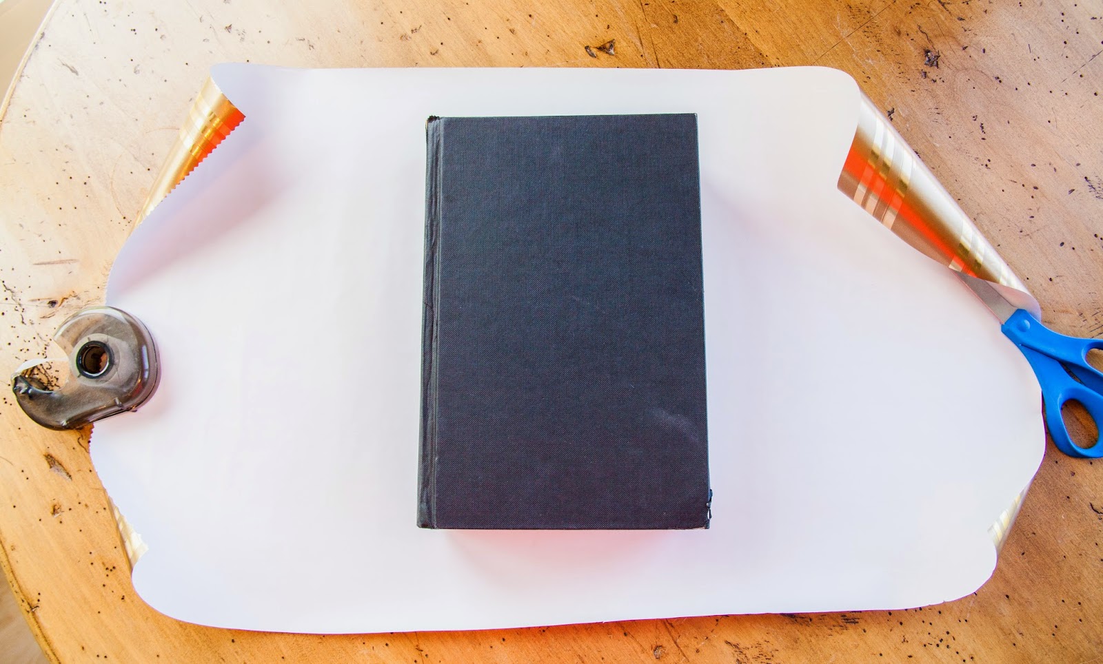 Delicious Reads Pretty in Print Book Wrapping