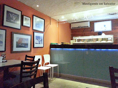Acqua Café: Ambiente interno da unidade do Itaigara