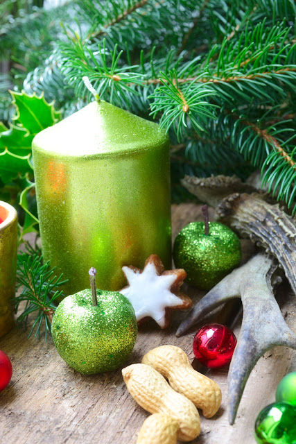 Cynamonowe gwiazdki albo orzechowe beziki. Edyta Guhl. http://dolcevitainmykitchen.blogspot.de