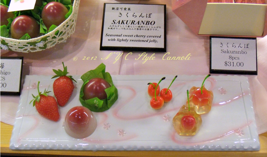 Minamoto Kitchoan in Rockefeller Center NYC, Style & a little Cannoli