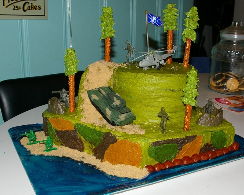 Special Day Cakes: Amazing Camo Birthday Cake Decorations