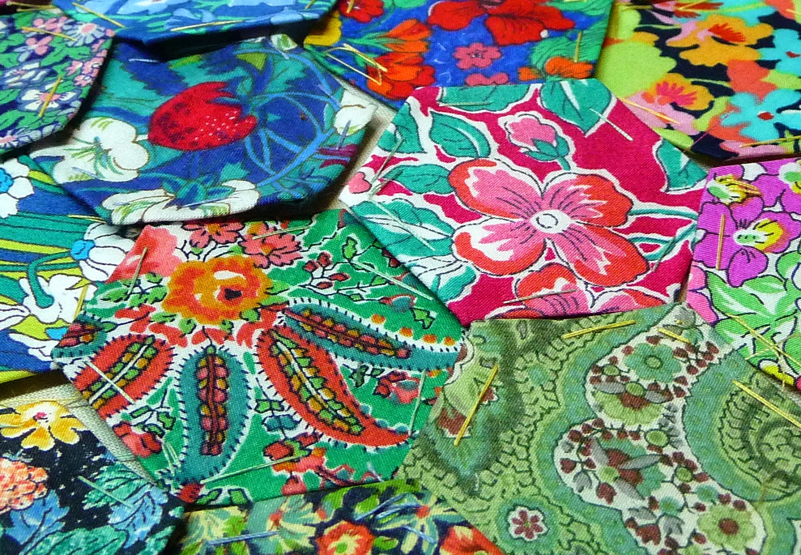 materialise Hexagons Again precut packs now available!