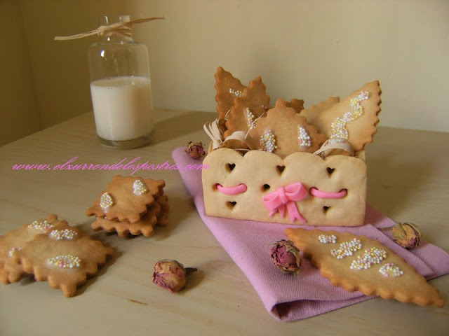 Caja De Galletas Con Esencia De Rosas
