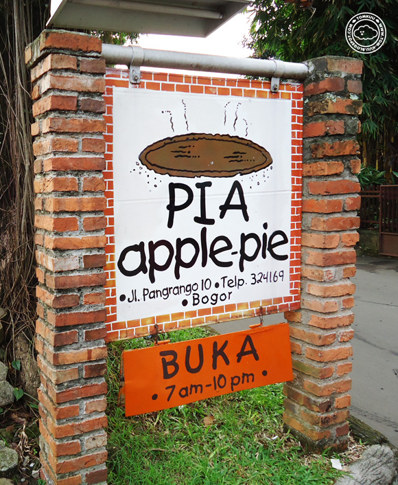 Apple Pie Bogor
