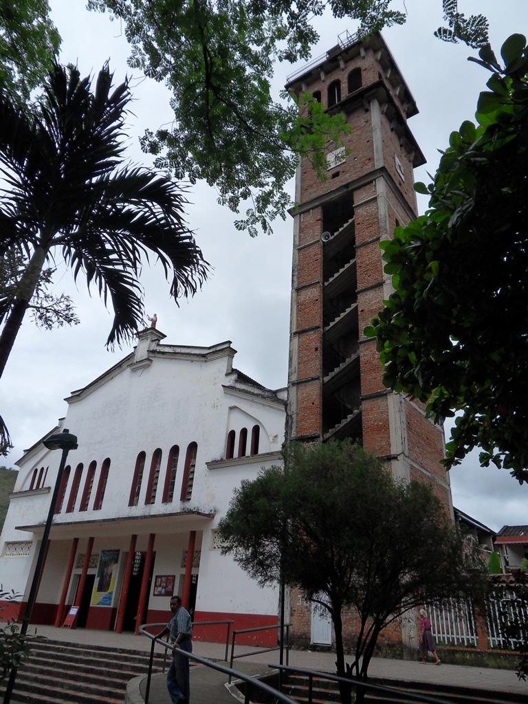 Arte, cultura y turismo IGLESIA SANTA MARIA HUILA