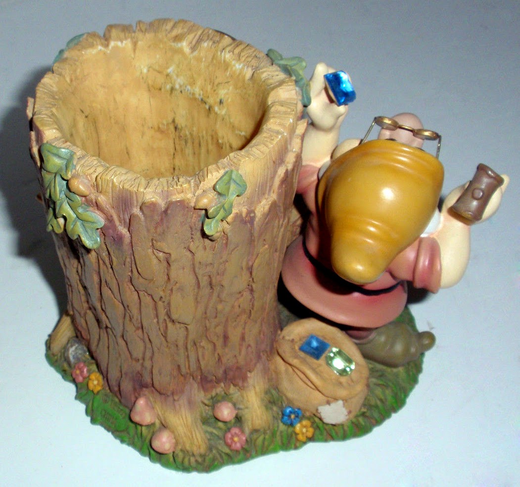 Filmic Light Snow White Archive Seven Dwarfs Desk Accessories Set