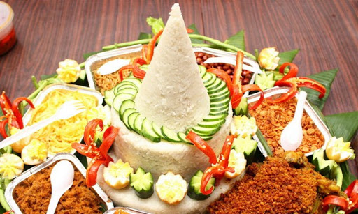 Model Nasi Tumpeng Hias Untuk Agustusan Terbaru 2017/2018 Model Nasi Tumpeng Hias Untuk Agustusan Terbaru 2017/2018