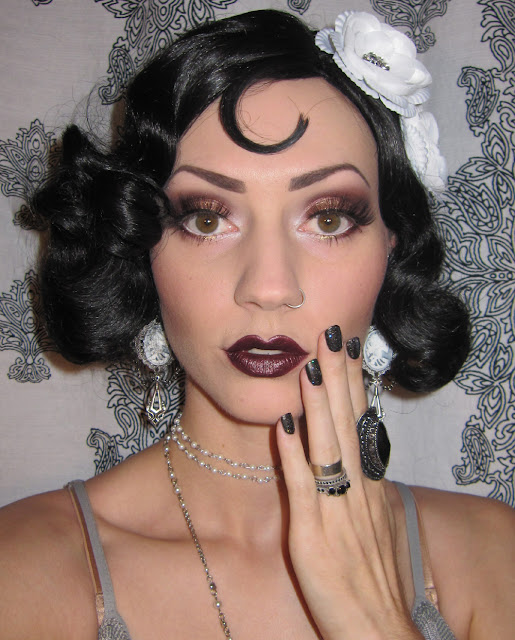 an analysis of the hair style flapper in 1920s In the 1920s, a new woman was born half reflecting and half creating the image and style of the flapper flapper hair and make-up the gibson girl. an analysis of the hair style flapper in 1920s In the 1920s, a new woman was born half reflecting and half creating the image and style of the flapper flapper hair and make-up the gibson girl.