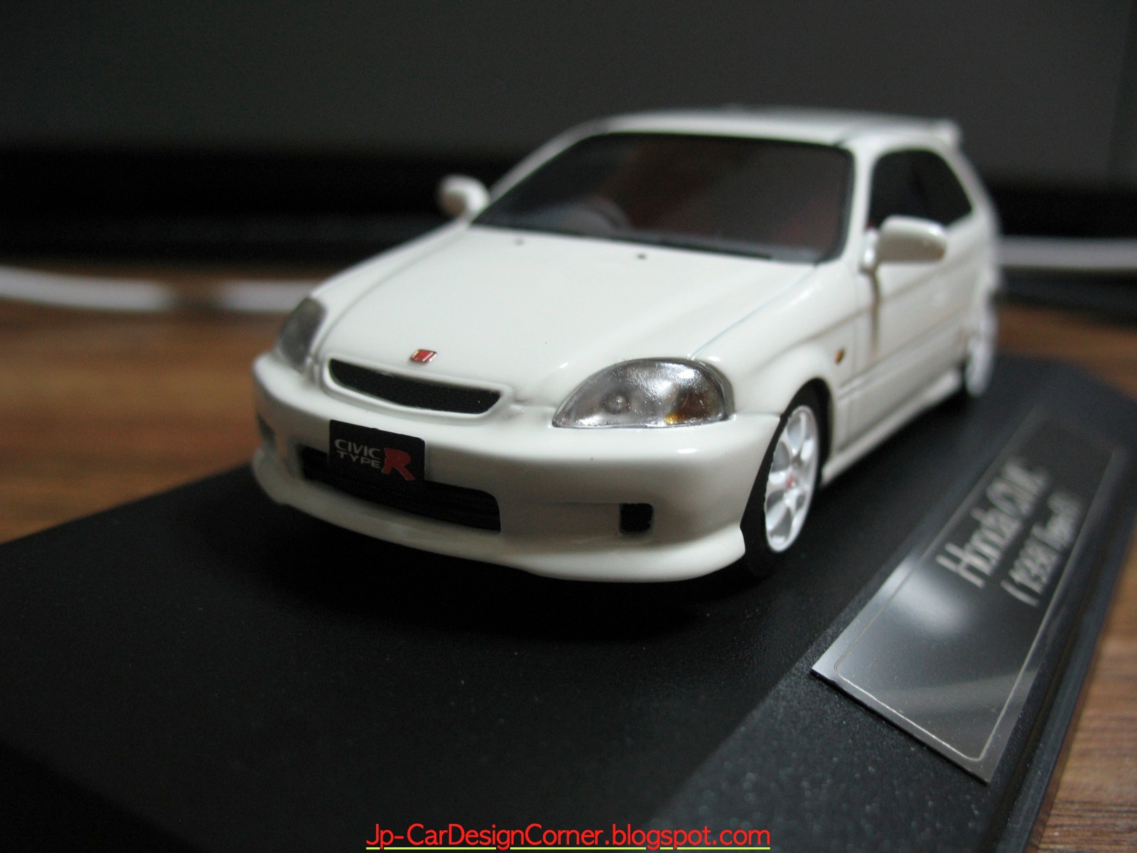 http://4.bp.blogspot.com/--_ujtW6xOt4/TY-KQ20SI-I/AAAAAAAATwA/z2h-Bq0vYfg/s1600/Honda+Civic+EK9+%25E6%259C%25AC%25E7%2594%25B0+%25E3%2582%25B7%25E3%2583%2593%25E3%2583%2583%25E3%2582%25AF+scale+model+2.jpg