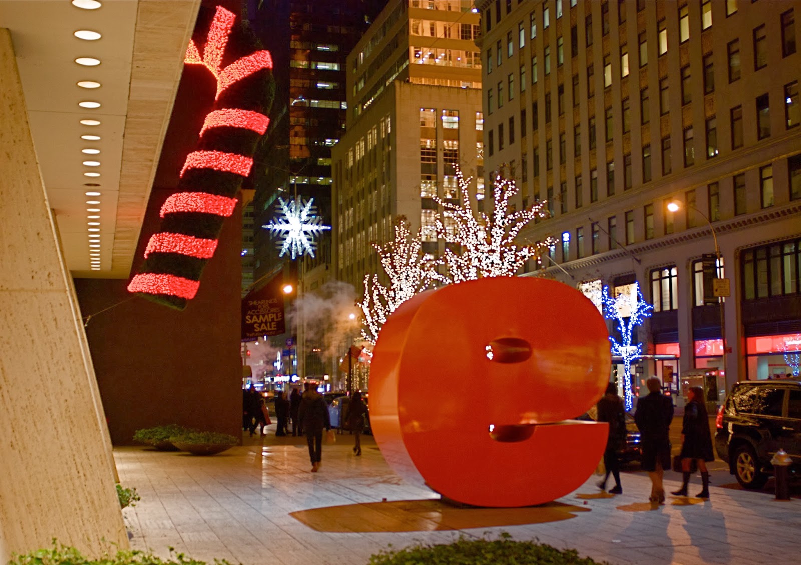 NYC ♥ NYC "9" Sculpture on the Sidewalk