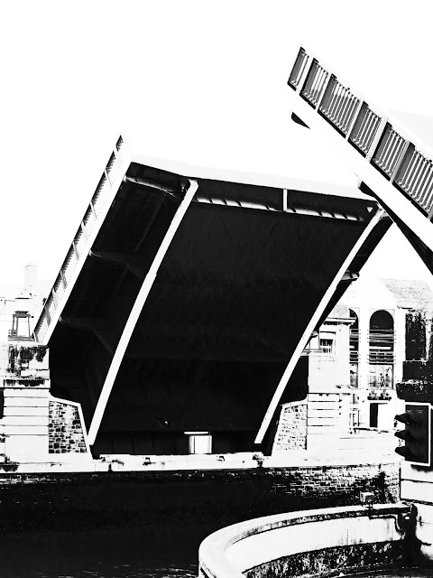 Black and White photo of Weymouth Town Bridge raised.