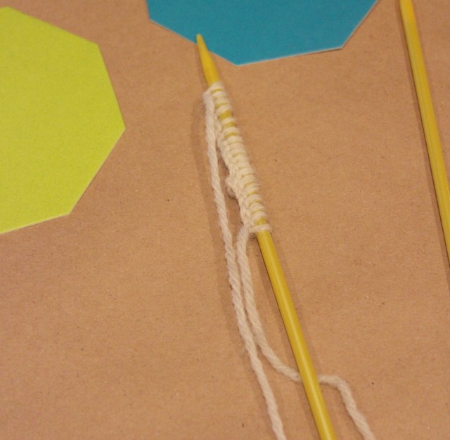 learn-to-knit craft-club