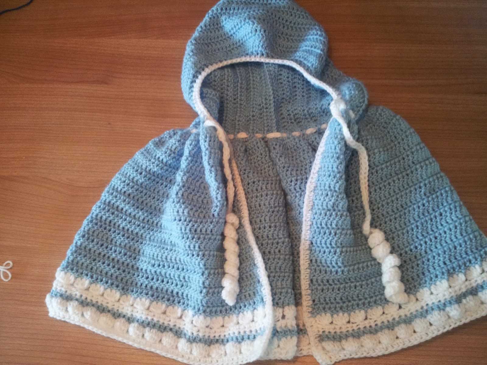 The Expat Crafter: Baby cloak / Poncho