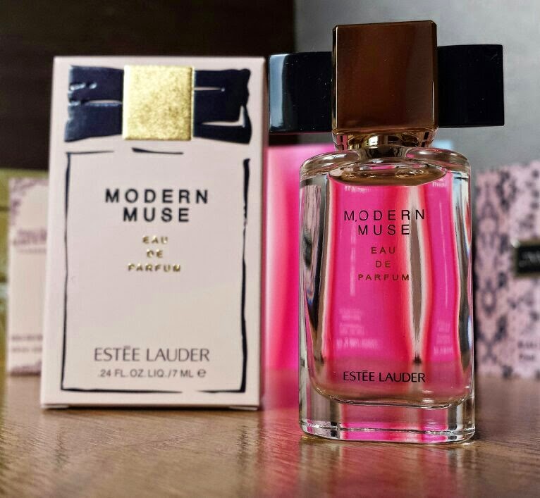 Estee Lauder - Modern Muse - The Fragrance Shop Discovery Club Classics Collection