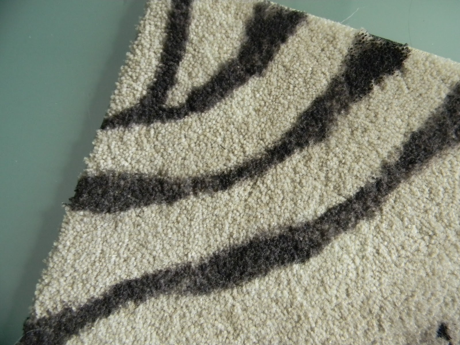 SHINY THINGS Spotted Rug for less than 100 and a Guest Post