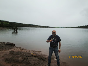 Seafarer/Blogger/Tourist Rudolph.A.Furtado at Kaas Lake.
