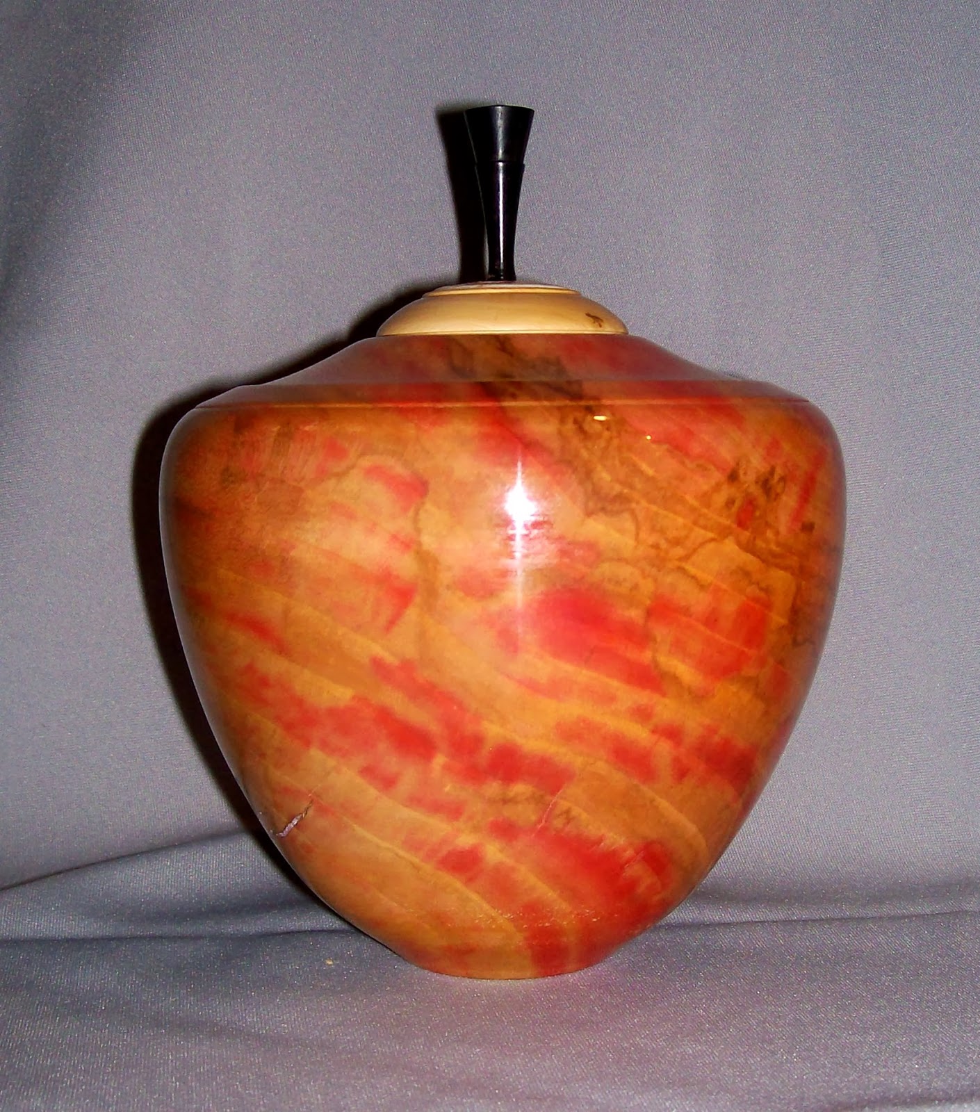 Paolo Ceresi Woodturner Box elder's boxes