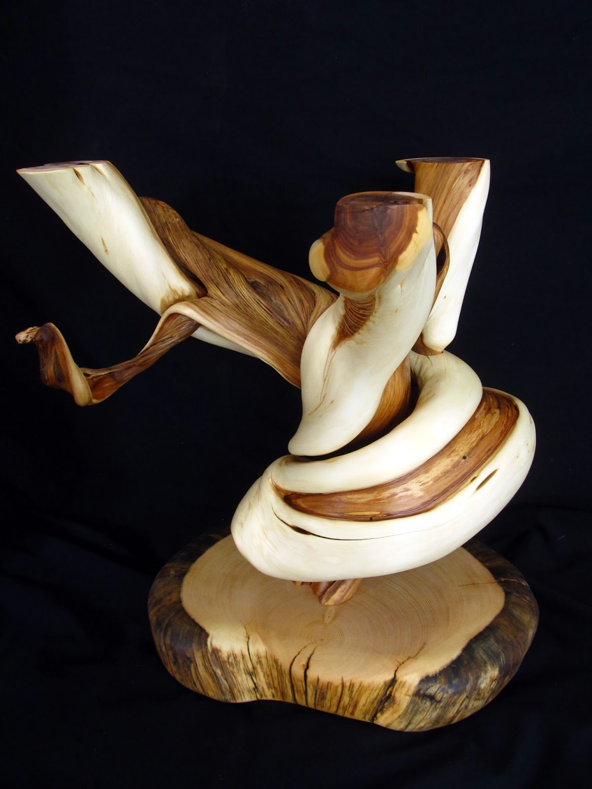 Custom Juniper Log Furniture & Taxidermy Pedestals Tables