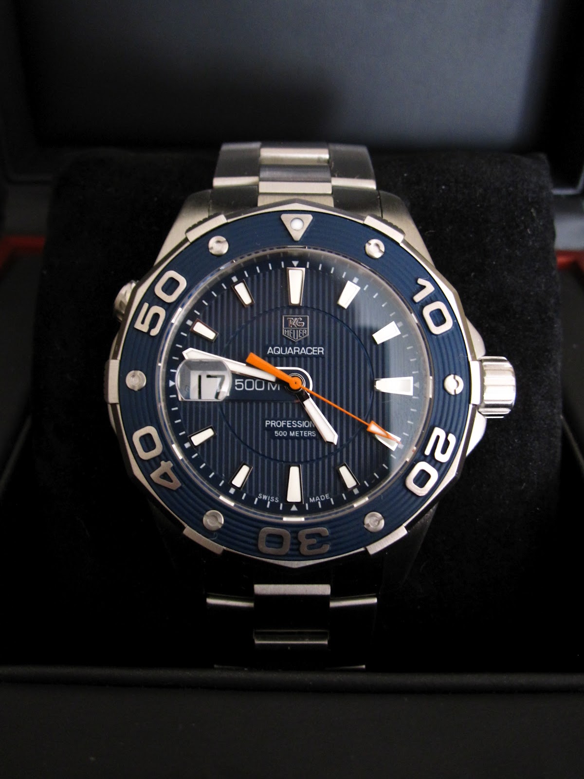 Bond Watch Store April 2012