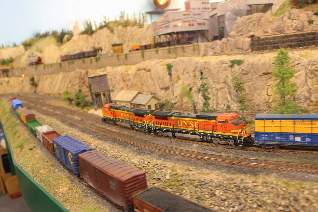evergreen railroad club december 2013 bnsf company information flyer for job fair