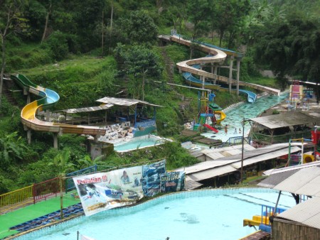 waterboom air terjun curug luhur