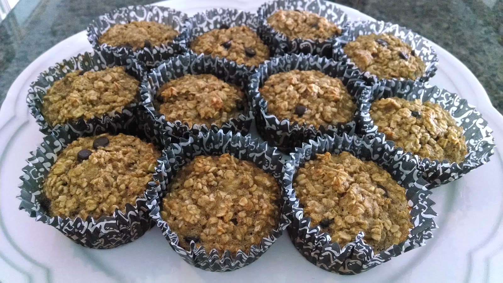 Pers aNatalie Oatmeal Cupcakes