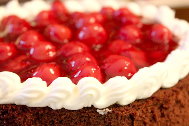 Torta Foresta Nera: Ricetta Originale Torta Foresta Nera: Ricetta Originale