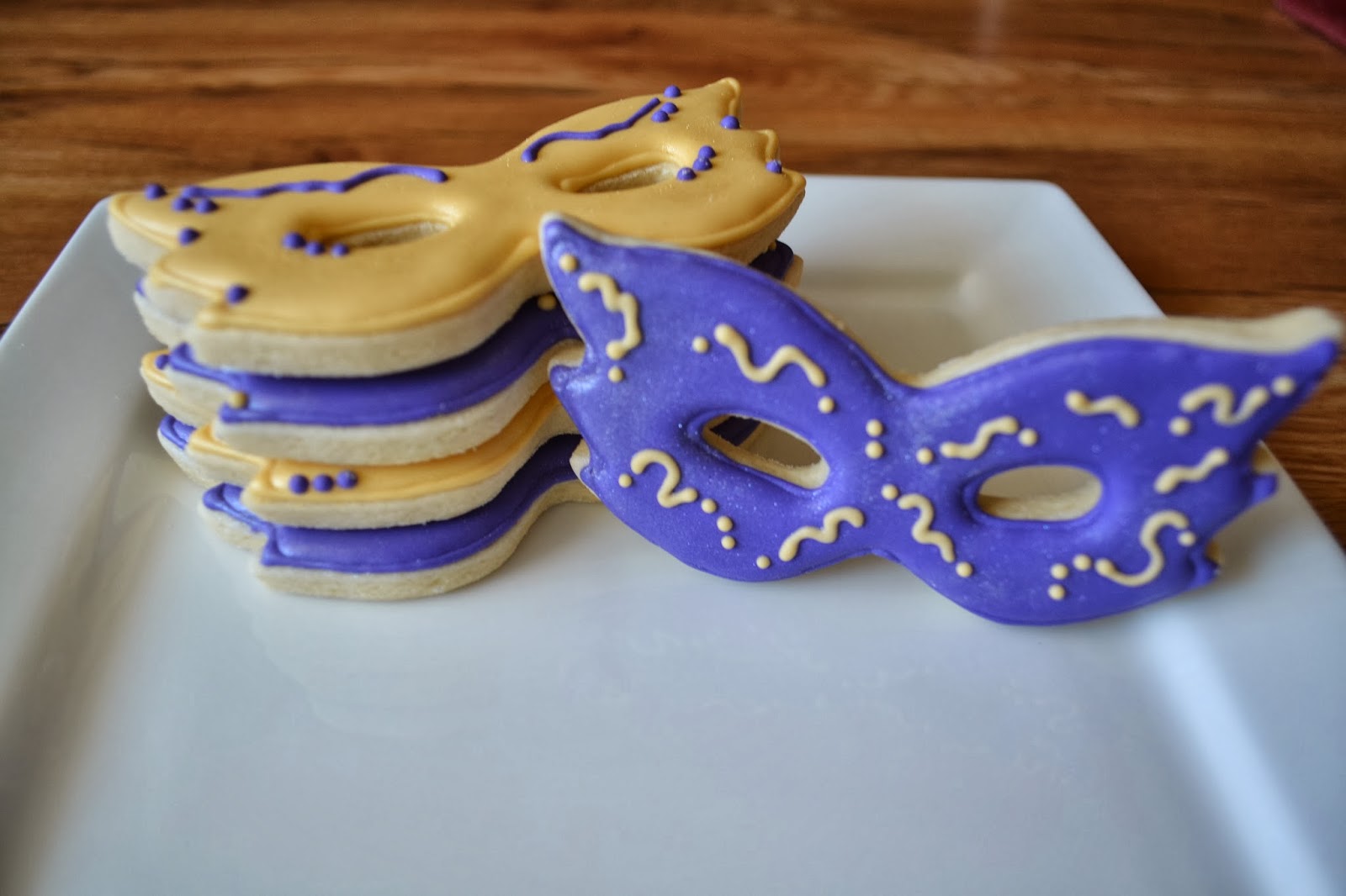mardi gras mask cookies