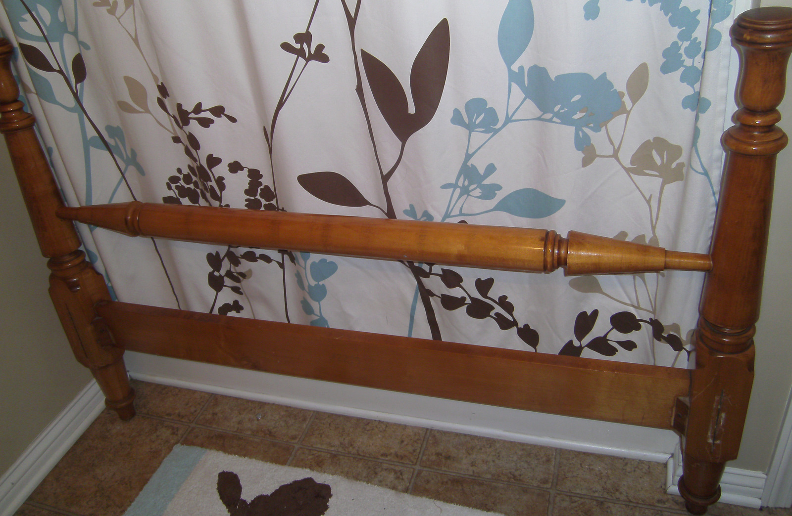 Simply Mommy Head & Footboard Bench Tutorial