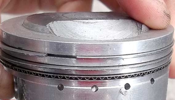 Intermezo Kelebihan Dan Kerugian Melubangi Piston Motor<script async src=