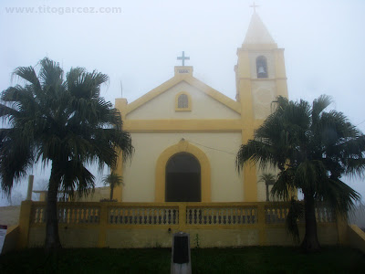 Fachada da igreja Nosso Senhor Bom Jesus de Paranapiacaba - Por Tito Garcez Fachada frontal da igreja Nosso Senhor Bom Jesus de Paranapiacaba