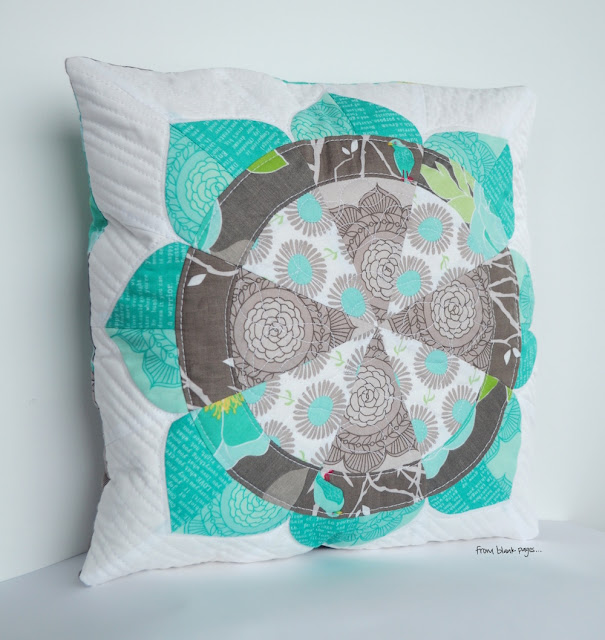 from blank pages...: Tutorial: Decorative Pillow Case with Hidden Zipper