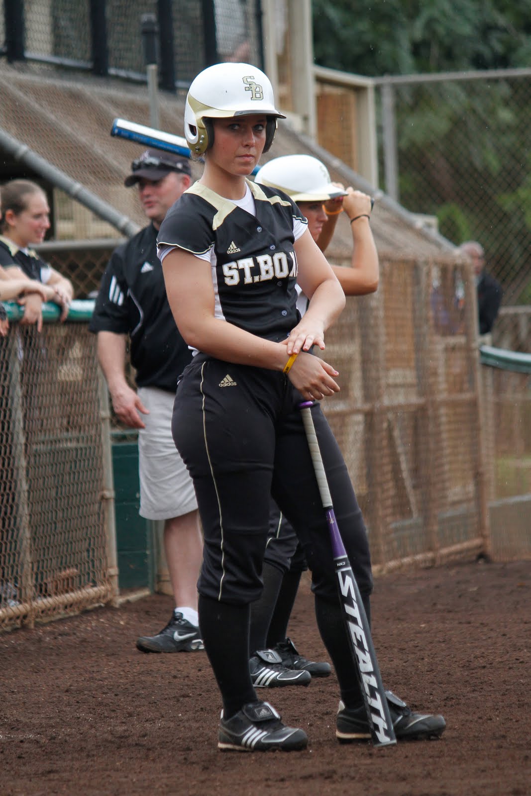THE BONA SOFTBALL UNIVERSE April 2011