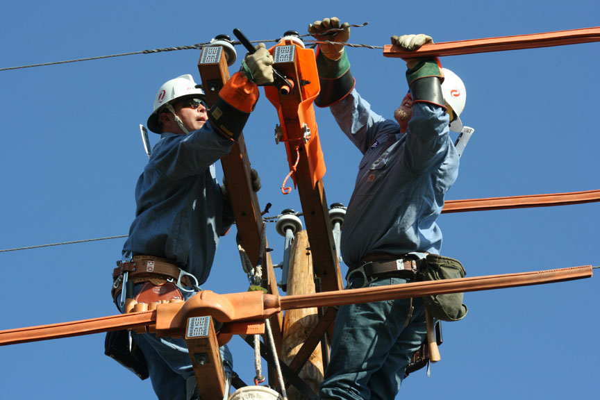 High Voltage Lineman Electrical Blog