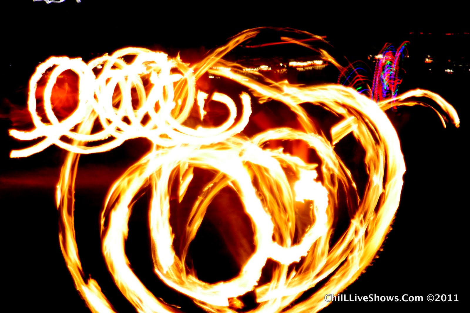ChiIL Live Shows Full Moon Fire Jam Photo Filled Recap 101111