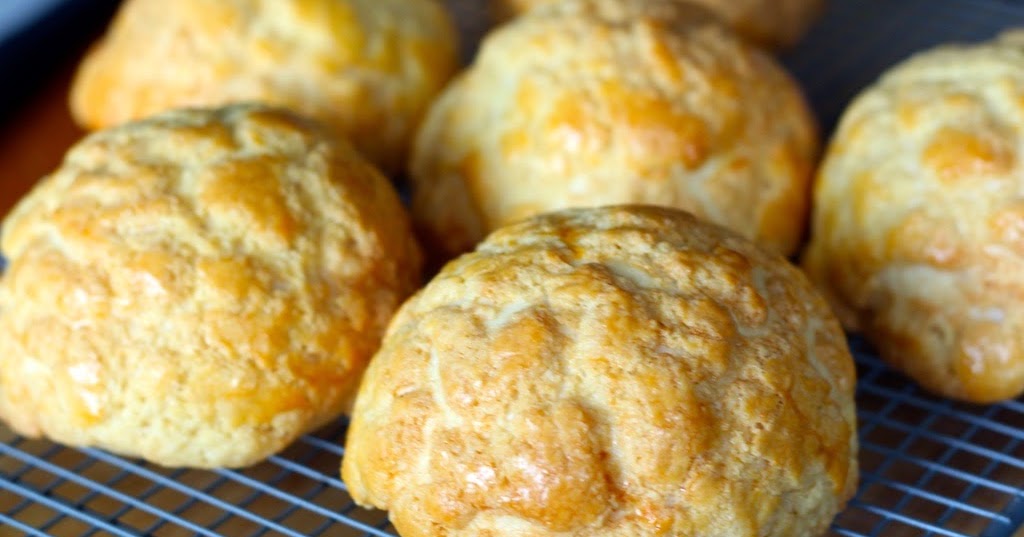 Pineapple buns Dinner with Tina