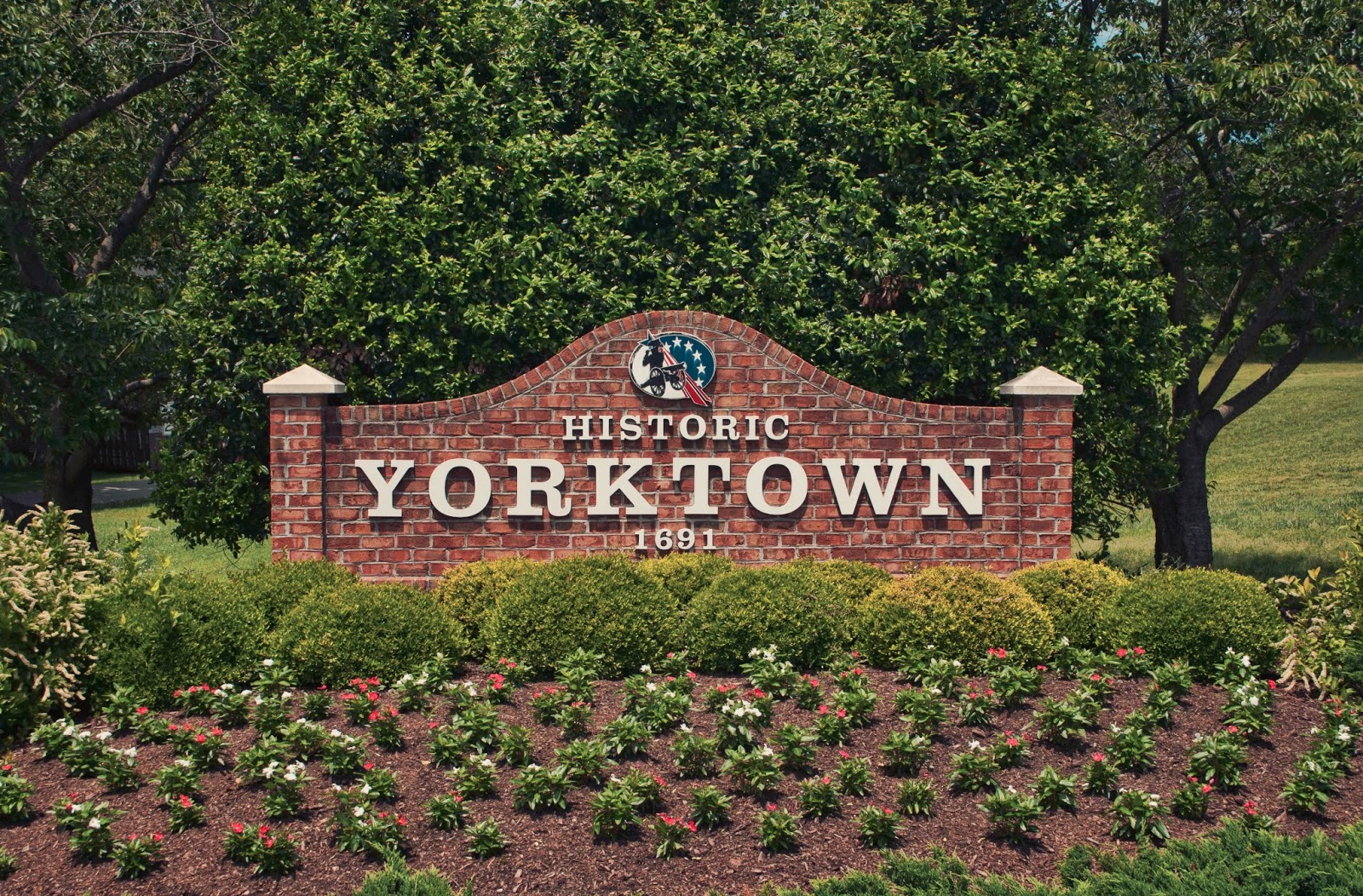 Finding Jerry and Mary Yorktown, Jamestown, and Williamsburg, Virginia