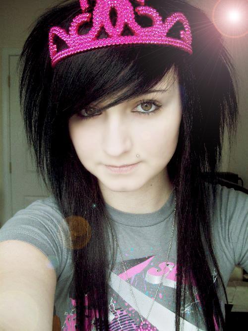 new emo hairstyles 2011. emo hairstyles for girls 2011