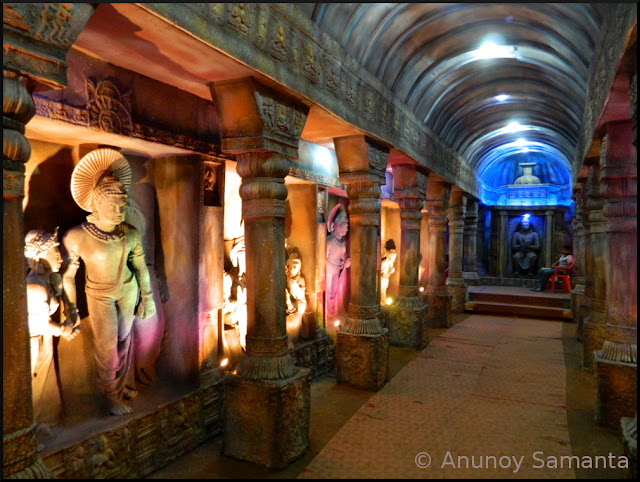 Durga Puja 2015 - Pandal hopping on Panchami midnight