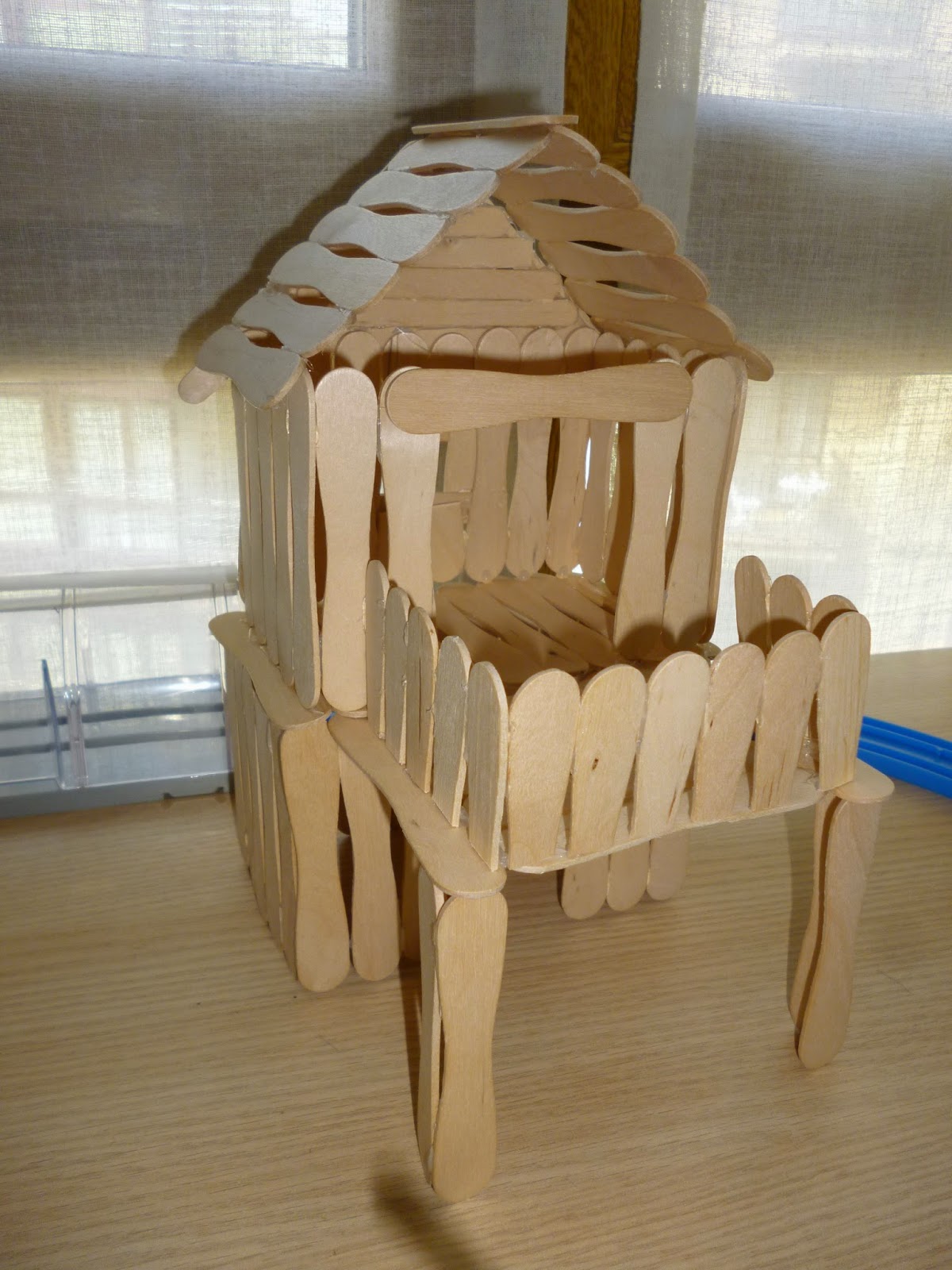 Un lugar con mucho encanto: Manualidades con palitos de helado