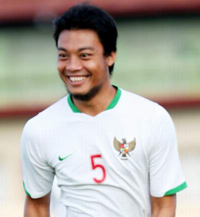 Biografi Hamka Hamzah | biografi hamka hamzah biografi atlet indonesia Biografi Hamka Hamzah | biografi hamka hamzah biografi atlet indonesia