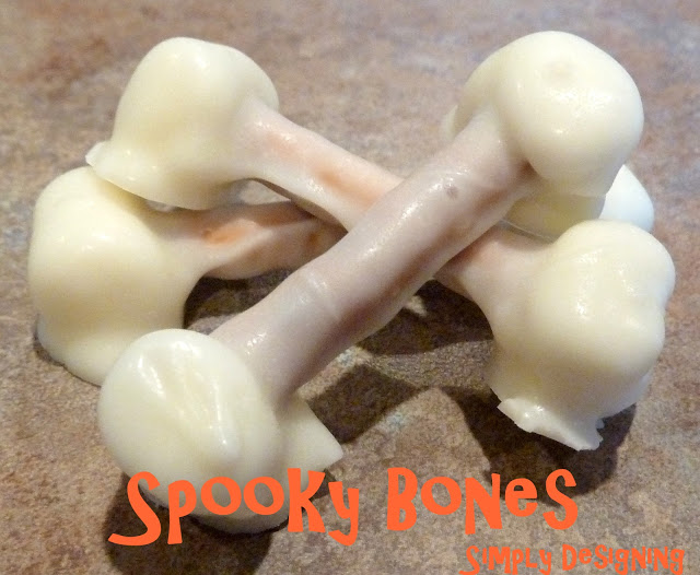 bones05a 12 Spooktacular Halloween Kid Crafts 32