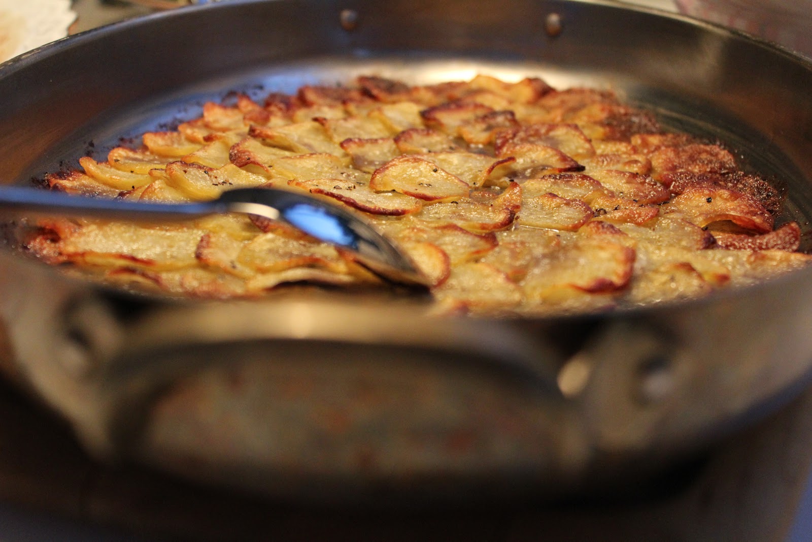 Två små kök Pommes Anna på mitt sätt, Pommes Lotta då kanske...